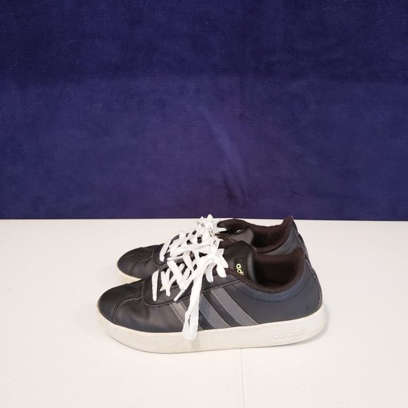 adidas low cut shoes